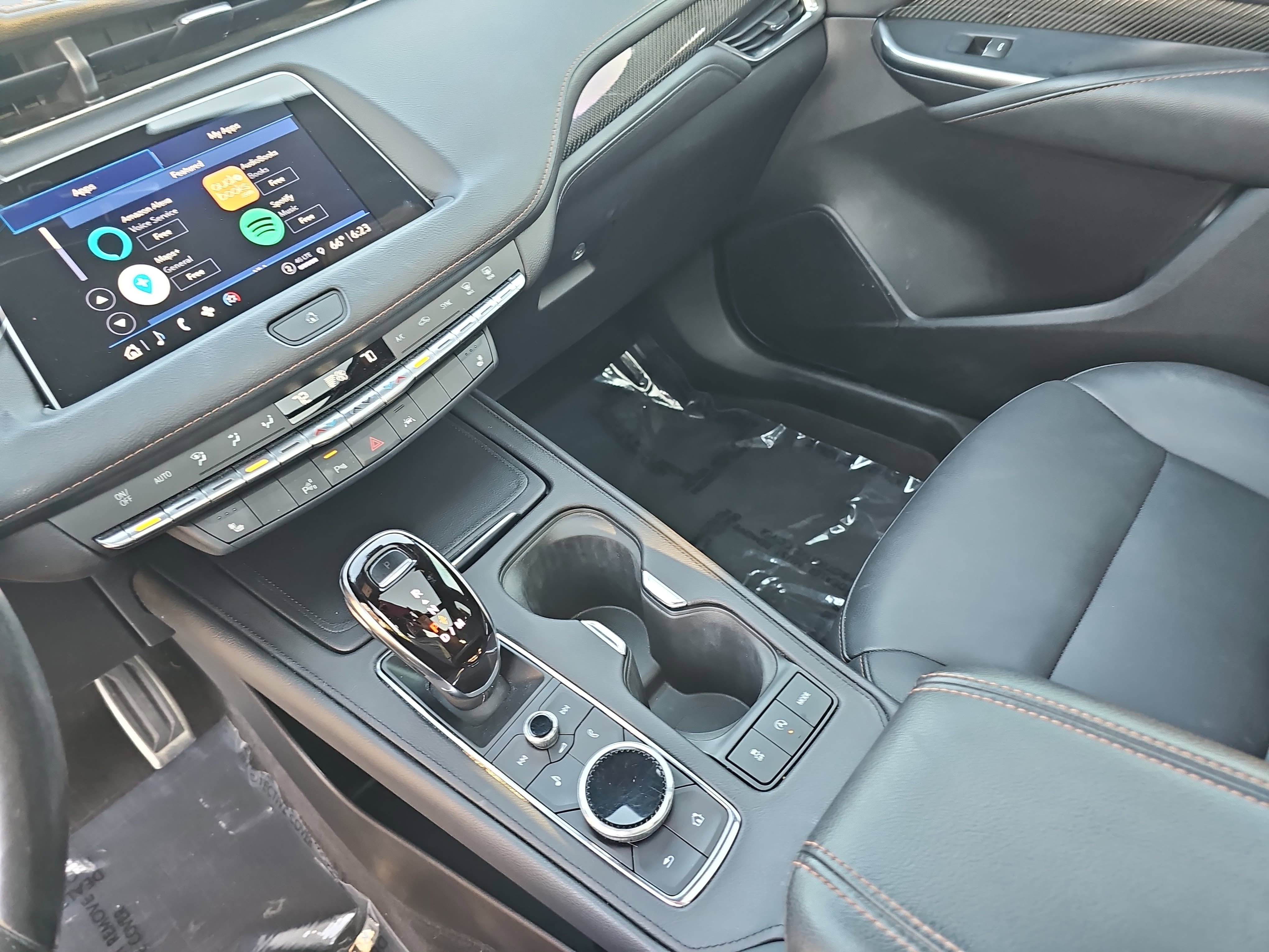 Used 2022 Cadillac XT4 Sport w/ Enhanced Visibility Package FWD image 25