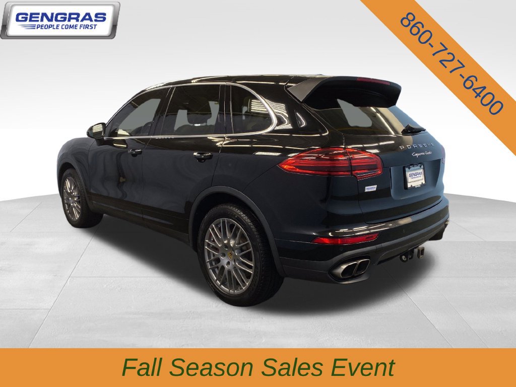 Used 2015 Porsche Cayenne Turbo AWD/4WD image 4