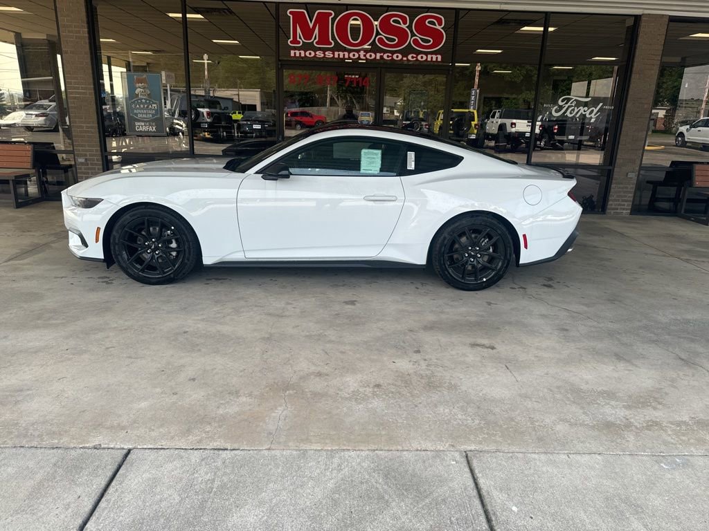 New 2025 Ford Mustang Coupe image 7