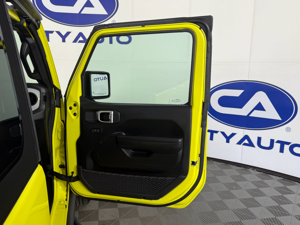 Used 2024 Jeep Wrangler Sport S image 16