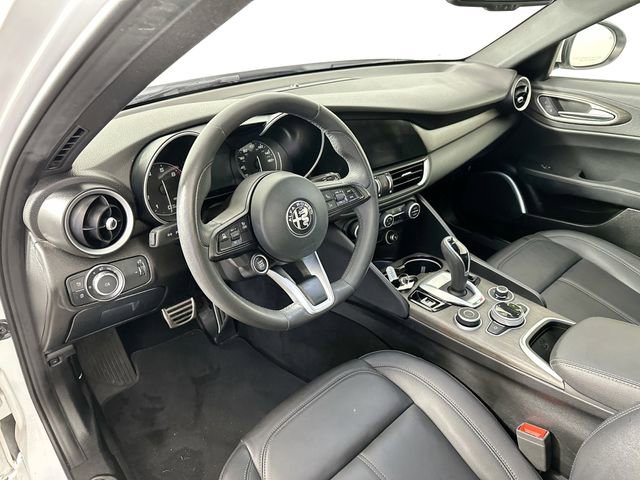 Used 2023 Alfa Romeo Giulia Ti image 21