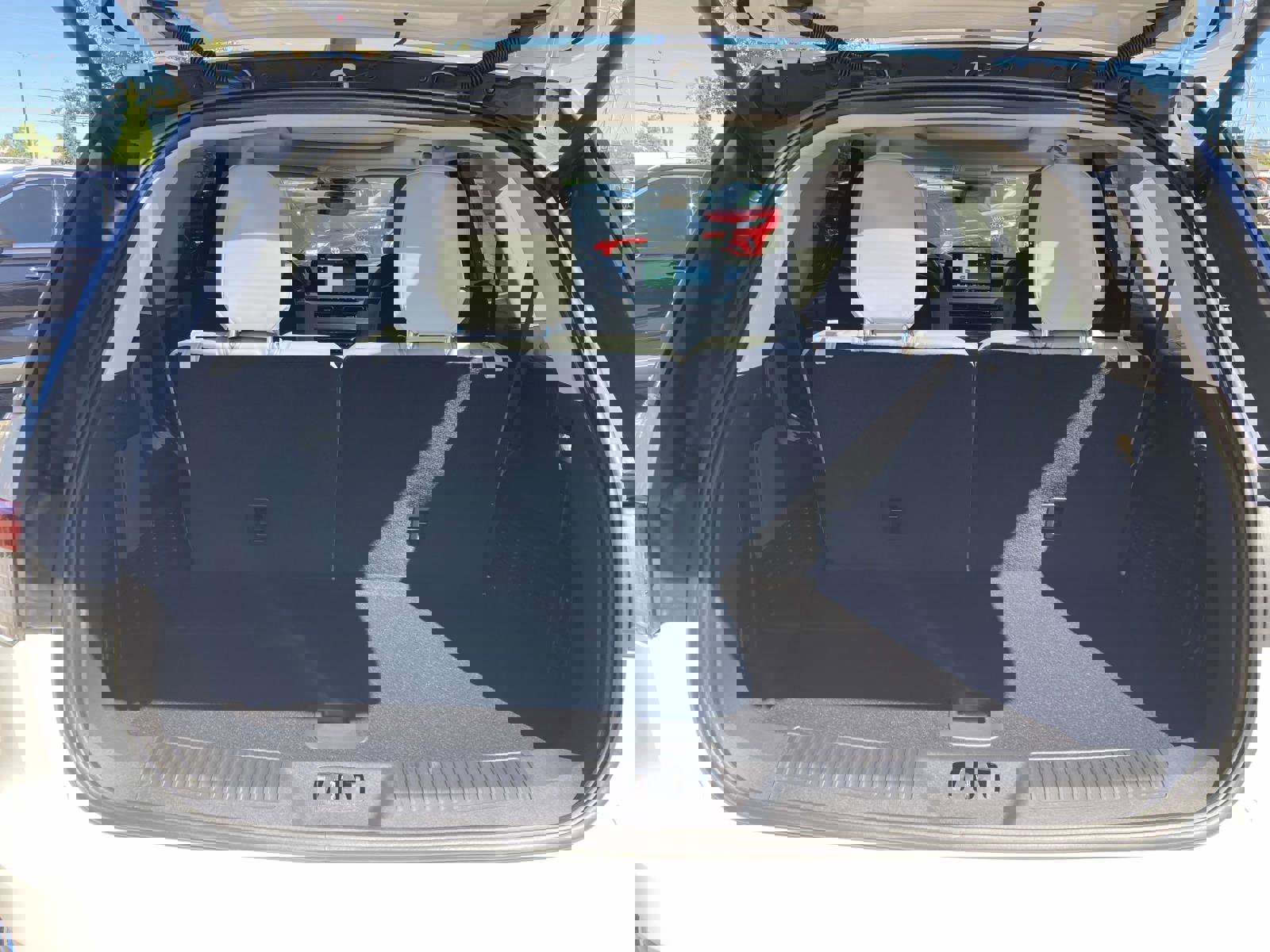 New 2026 Lincoln Aviator 2WD w/ Jet Appearance Package image 15