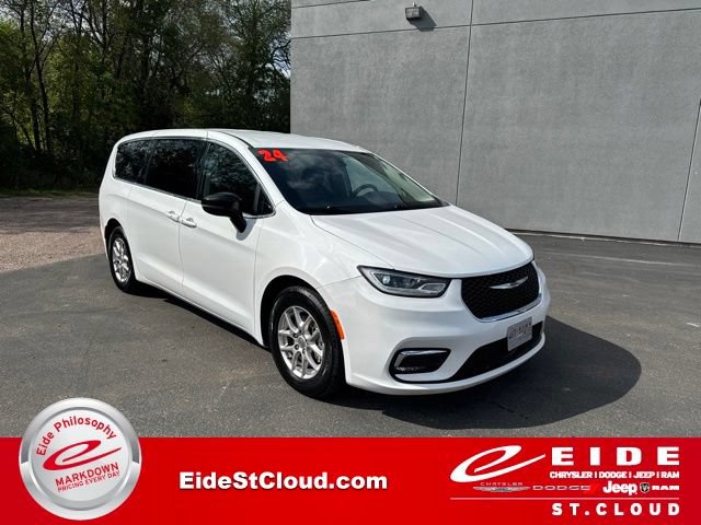 Used 2024 Chrysler Pacifica Touring-L