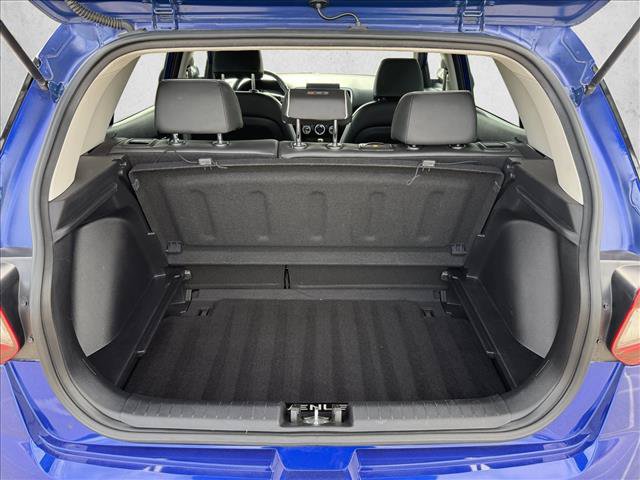 Used 2024 Hyundai Venue Limited FWD image 7