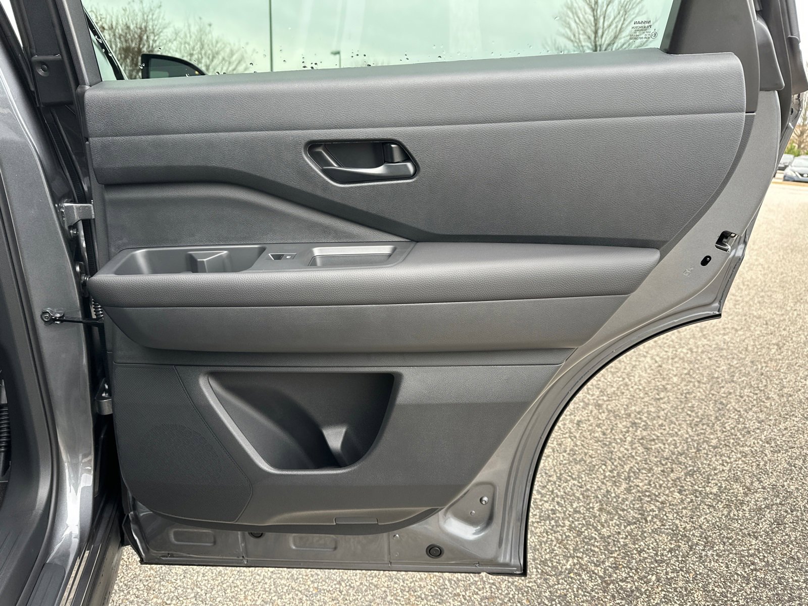 New 2025 Nissan Pathfinder SV w/ SV Premium Package image 17