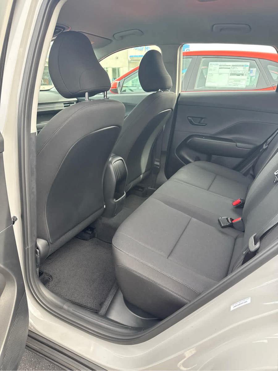 New 2027 Hyundai Kona SE AWD/4WD image 33