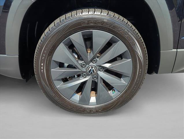 Used 2024 Volkswagen Taos S FWD image 14