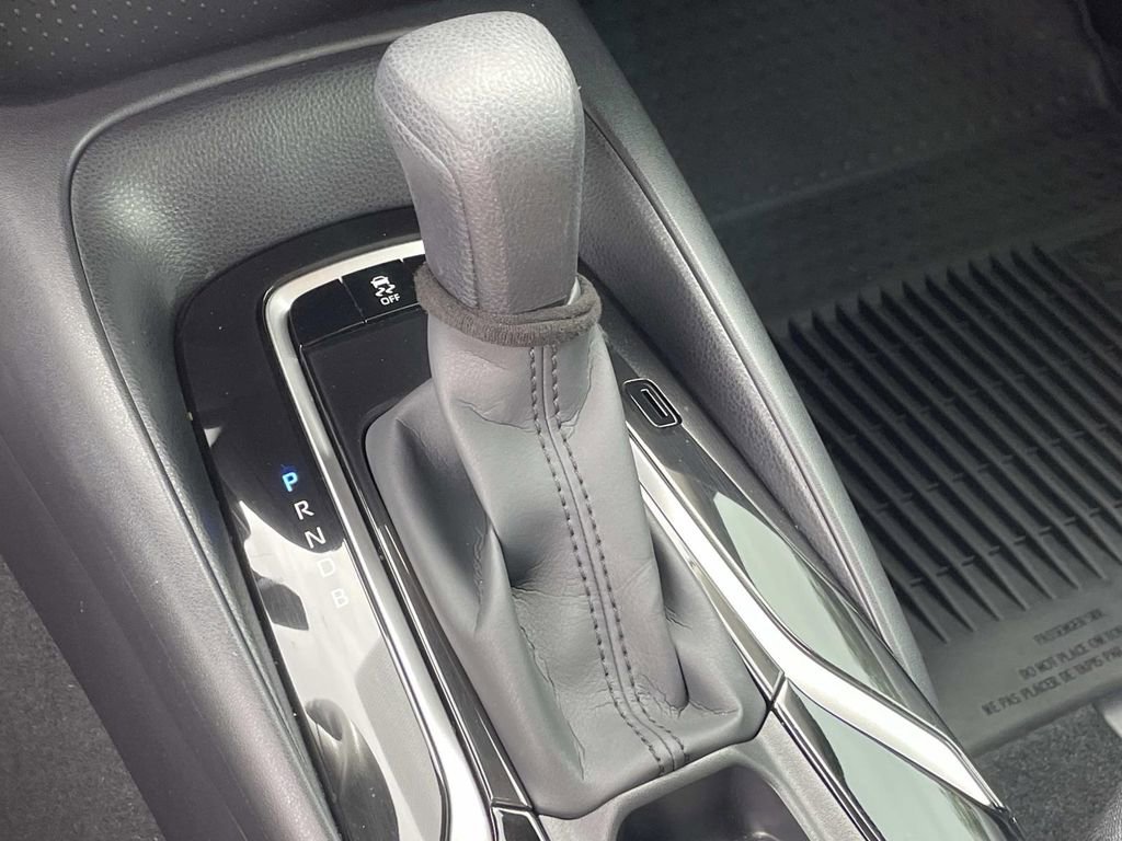 Used 2022 Toyota Corolla LE image 28