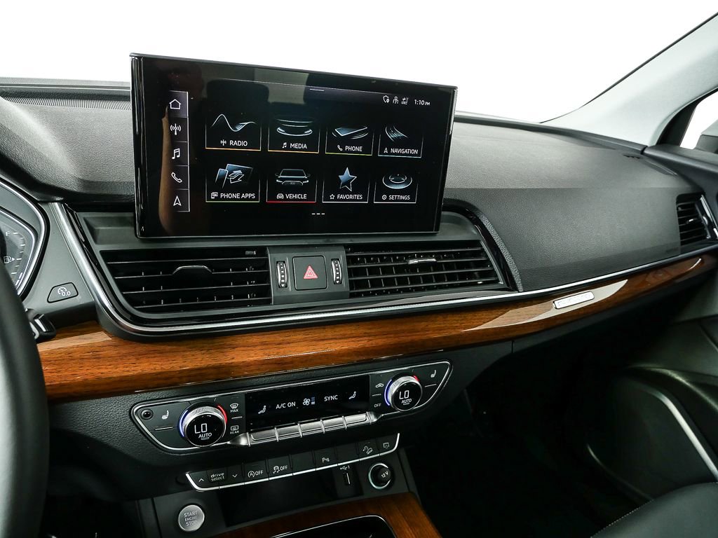 Used 2023 Audi Q5 2.0T Premium w/ Convenience Package AWD/4WD image 12