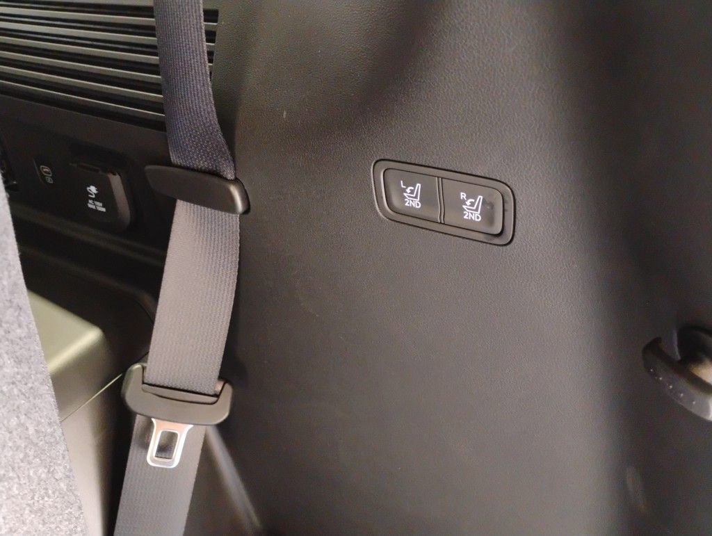 New 2026 Hyundai Santa Fe Limited image 13