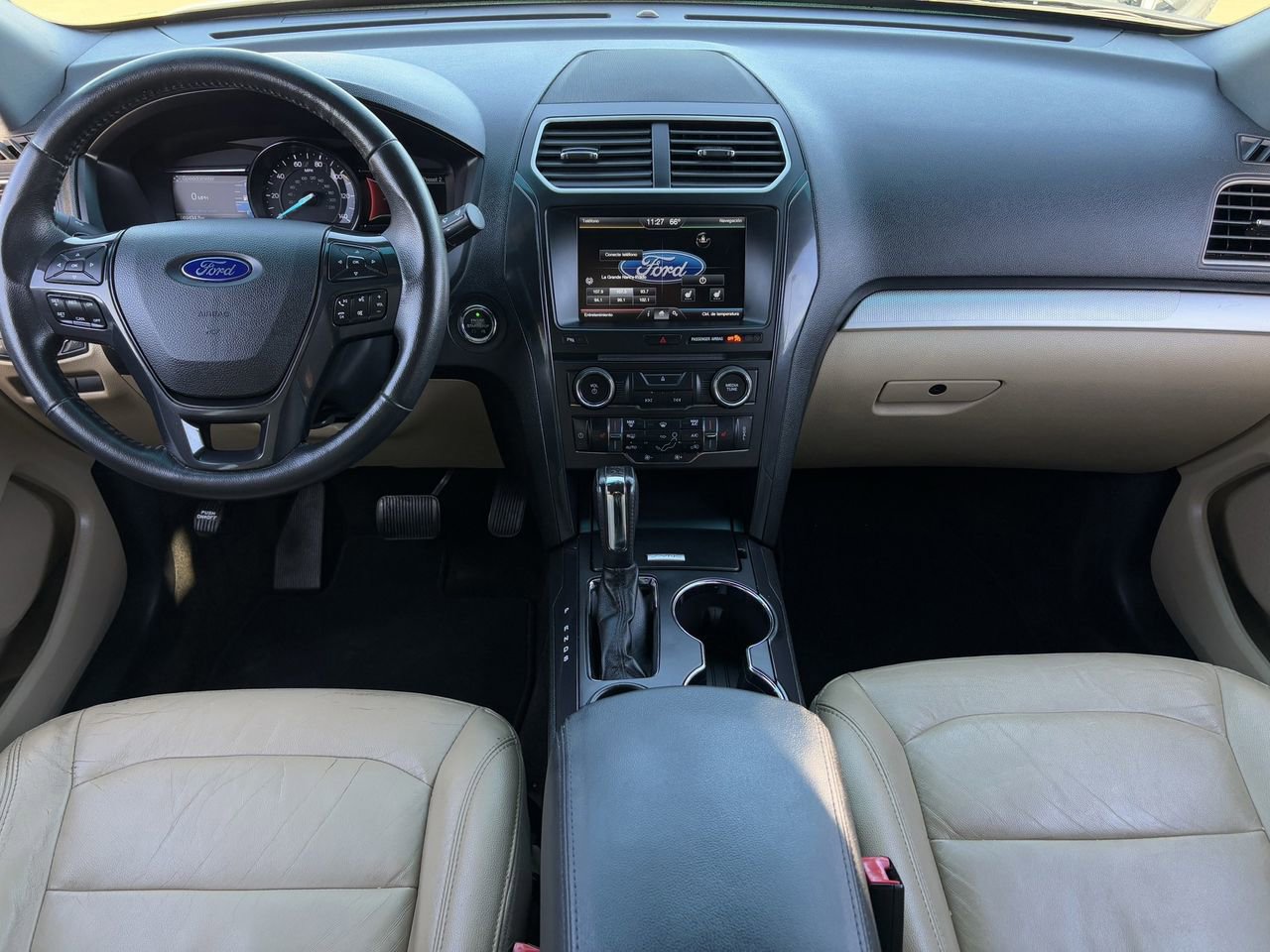 Used 2016 Ford Explorer XLT w/ Equipment Group 202A image 12