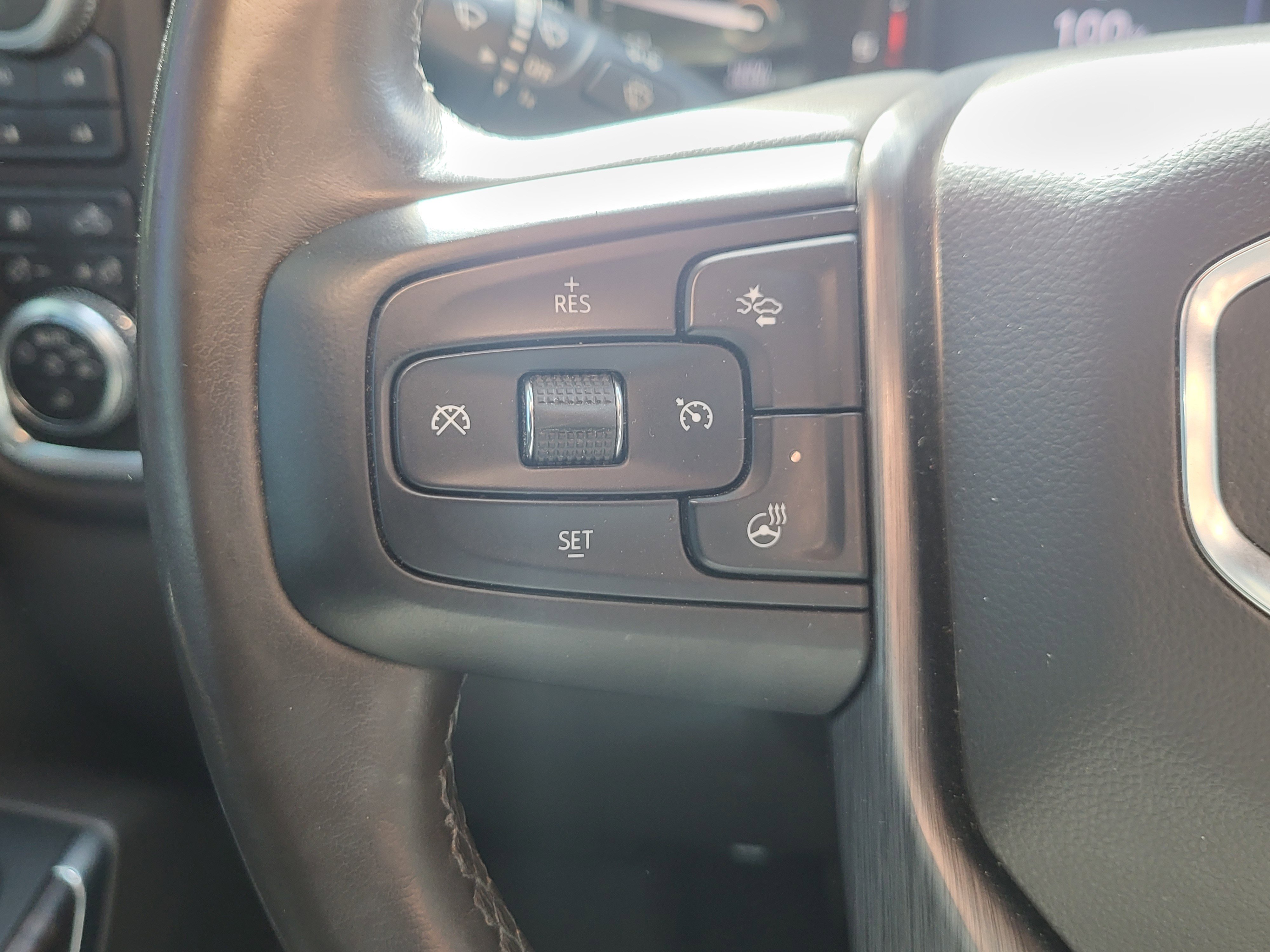 Used 2020 GMC Sierra 2500 Denali w/ Technology Package image 25