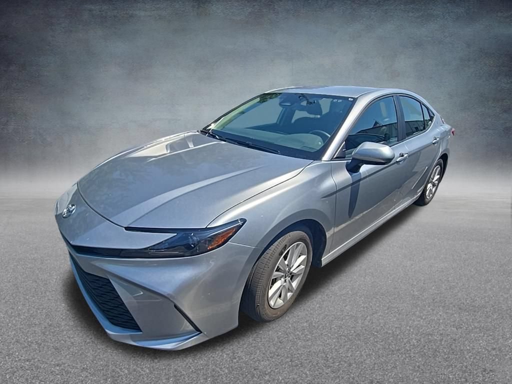 Used 2025 Toyota Camry LE FWD image 4