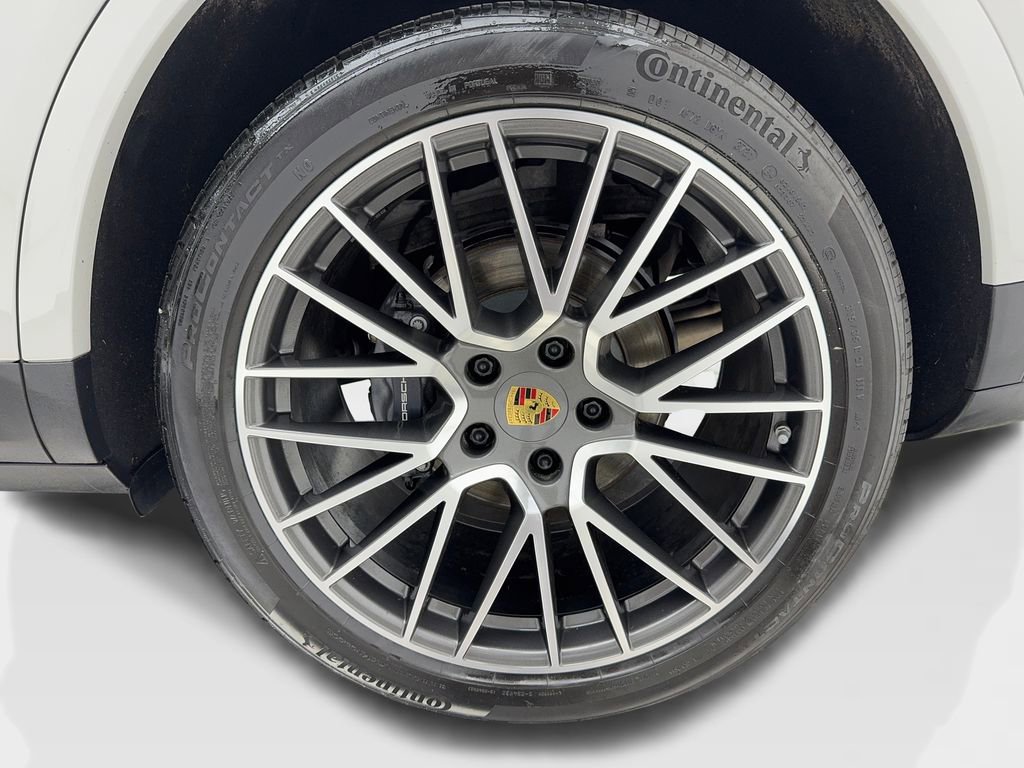Used 2022 Porsche Cayenne image 49