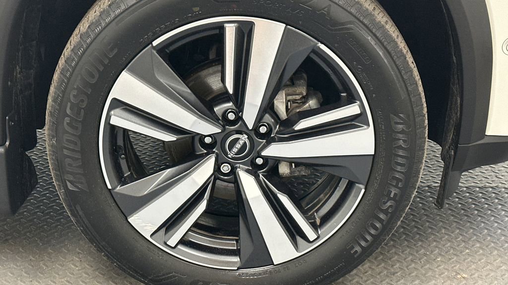 Certified 2023 Nissan Rogue SL w/ SL Premium Package image 20