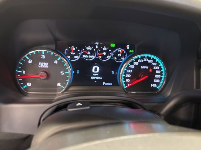 Used 2018 Chevrolet Suburban Premier AWD/4WD image 33