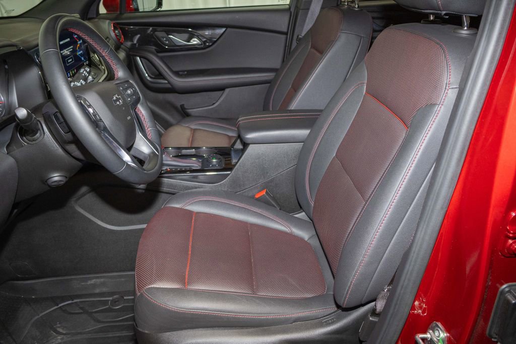 Used 2024 Chevrolet Blazer RS w/ Enhanced Convenience Package AWD/4WD image 11