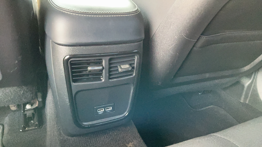 Used 2020 Dodge Charger GT w/ Blacktop Package RWD image 10