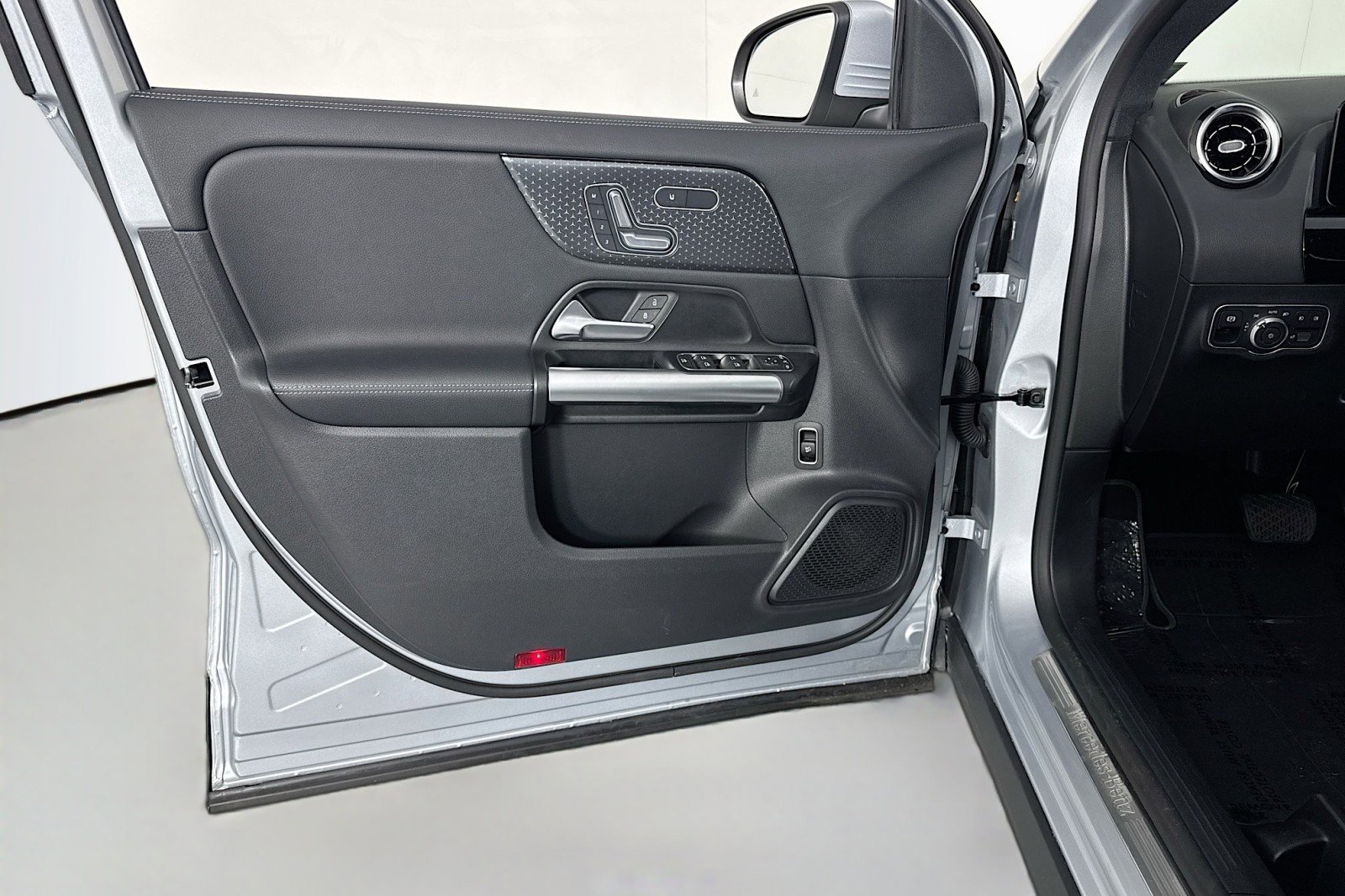 Certified 2026 Mercedes-Benz GLA 250 image 21