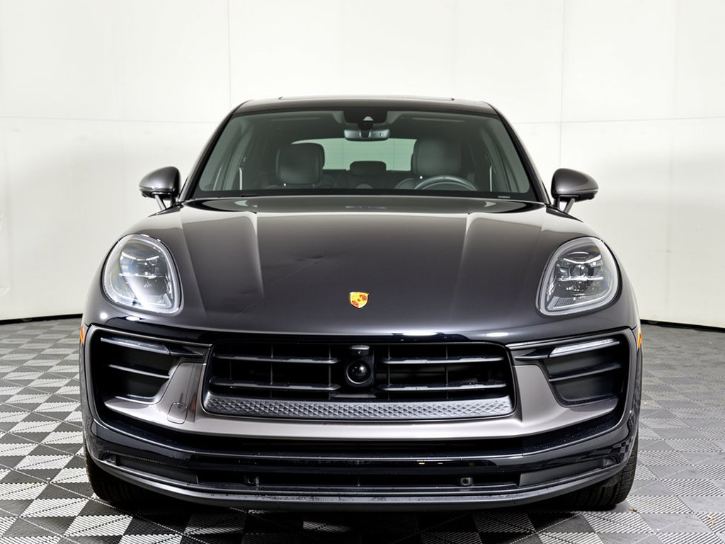 Used 2026 Porsche Macan Turbo AWD/4WD image 7