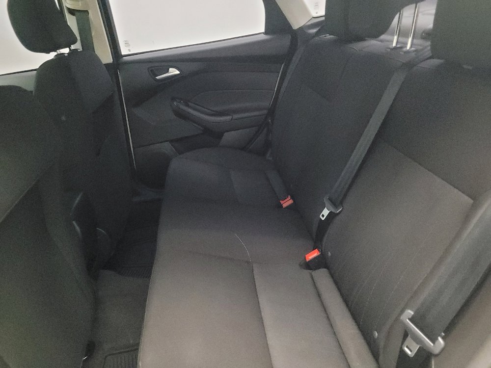Used 2018 Ford Focus SE image 18