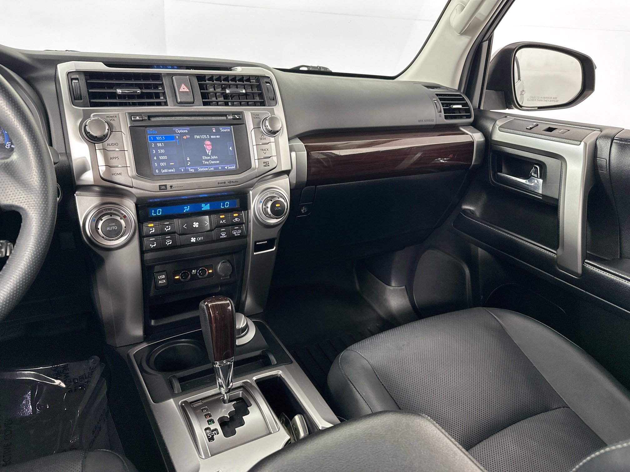 Used 2019 Toyota 4Runner Limited AWD/4WD image 23