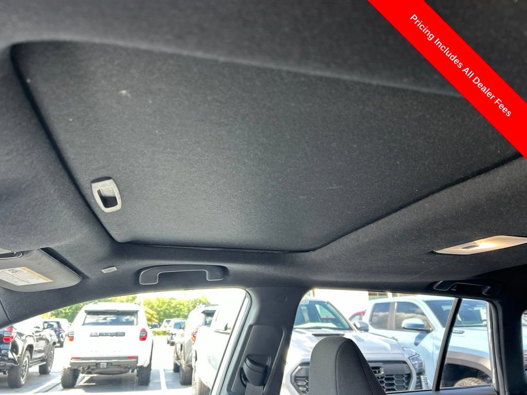 Used 2024 Toyota Corolla Cross AWD Hybrid w/ Moonroof Package image 6