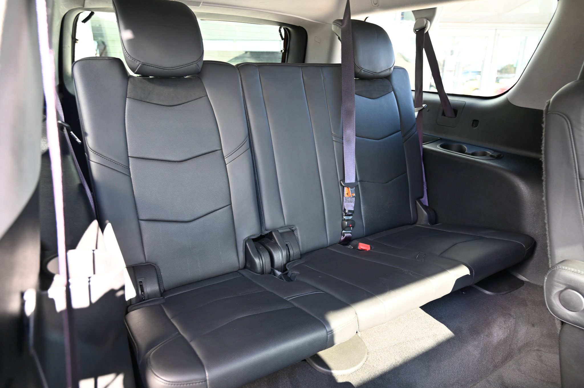 Used 2017 Cadillac Escalade ESV Luxury image 53