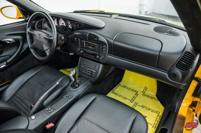 Used 2000 Porsche 911 Carrera 4 image 18