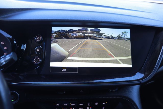 Used 2023 Buick Envision Essence image 26