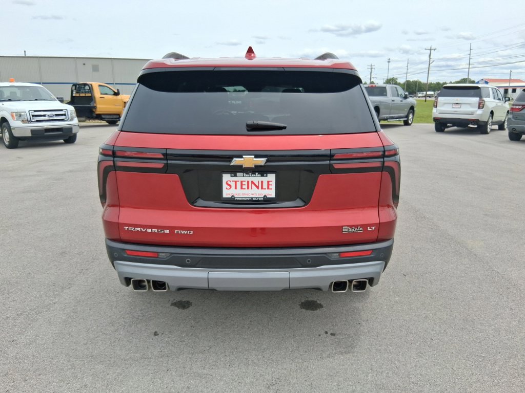 Used 2024 Chevrolet Traverse LT AWD/4WD image 8