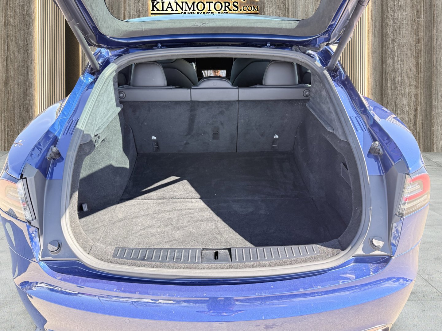 Used 2022 Tesla Model S image 14