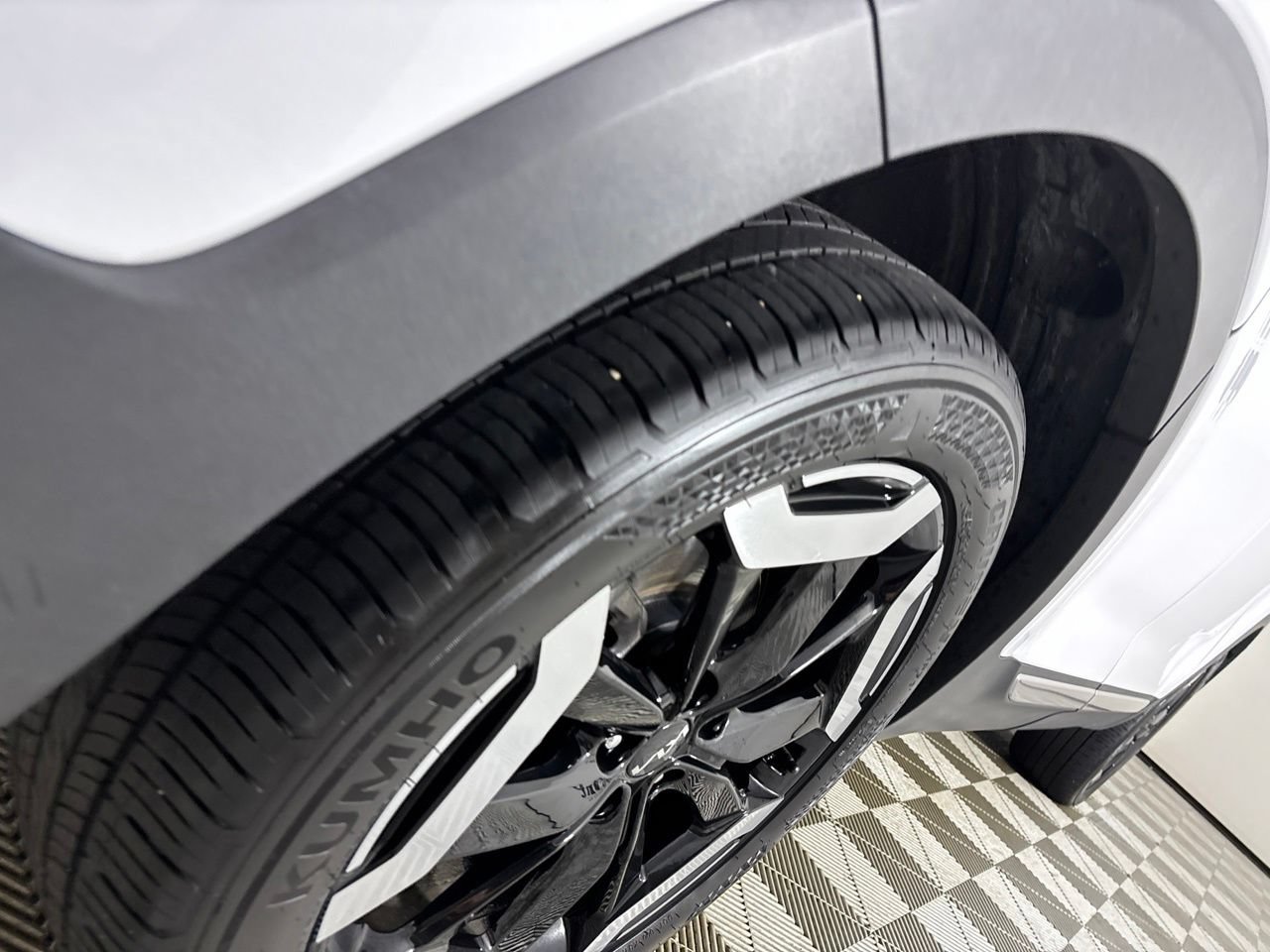 Used 2025 Kia Telluride S FWD image 37