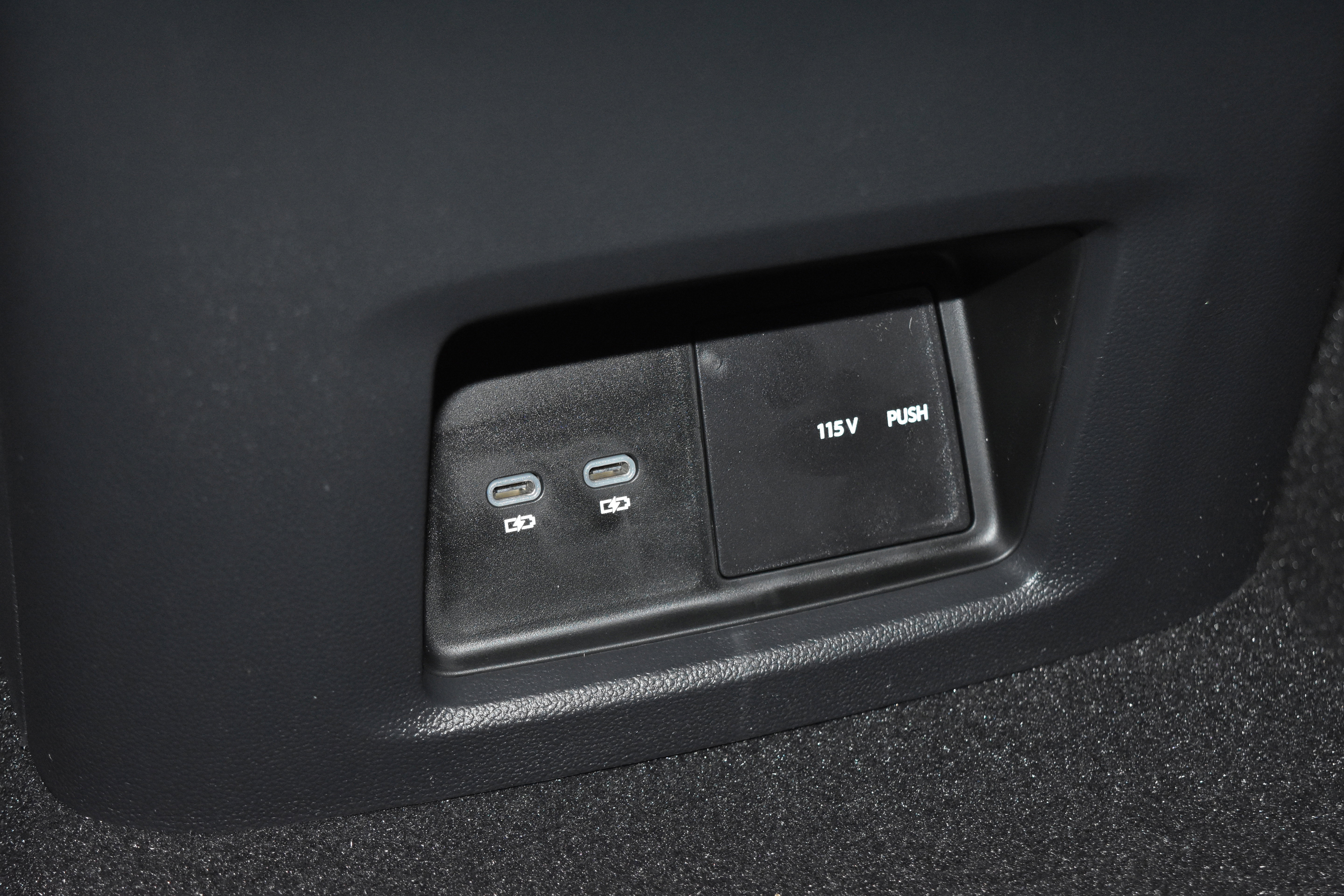 New 2026 Volkswagen Atlas SE image 16