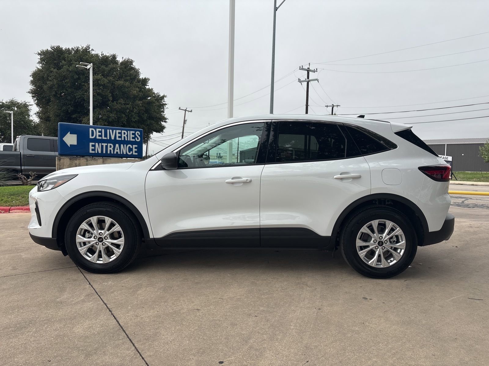 Used 2024 Ford Escape Active w/ Tech Pack #1 FWD image 7