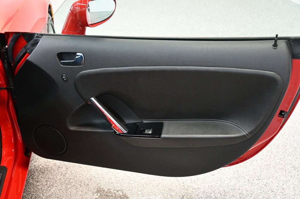 Used 2007 Saturn Sky Red Line RWD image 31