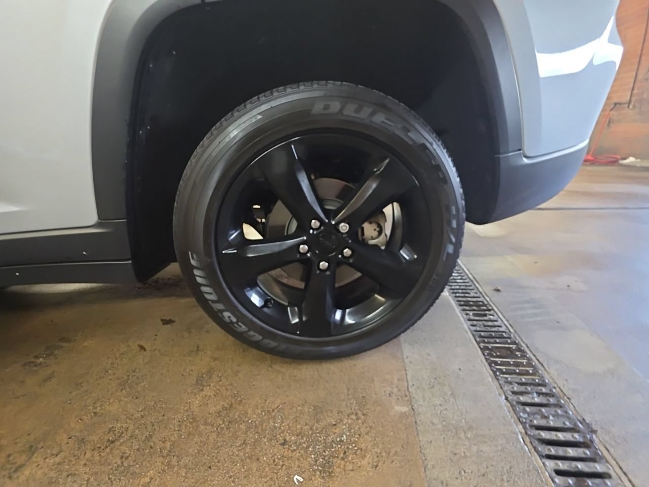 Used 2024 Jeep Grand Cherokee Altitude AWD/4WD image 12