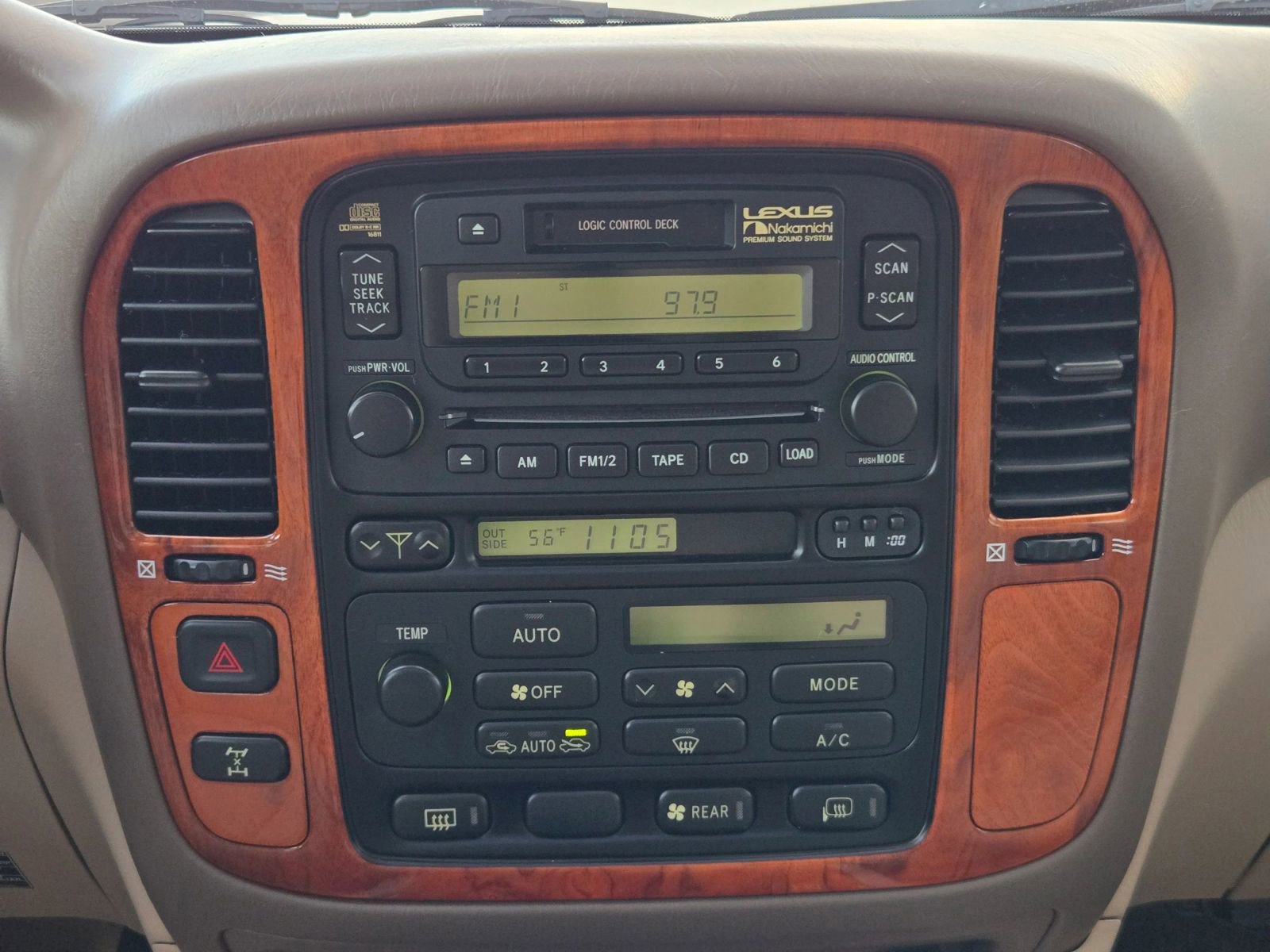 Used 1999 Lexus LX 470 4WD image 27