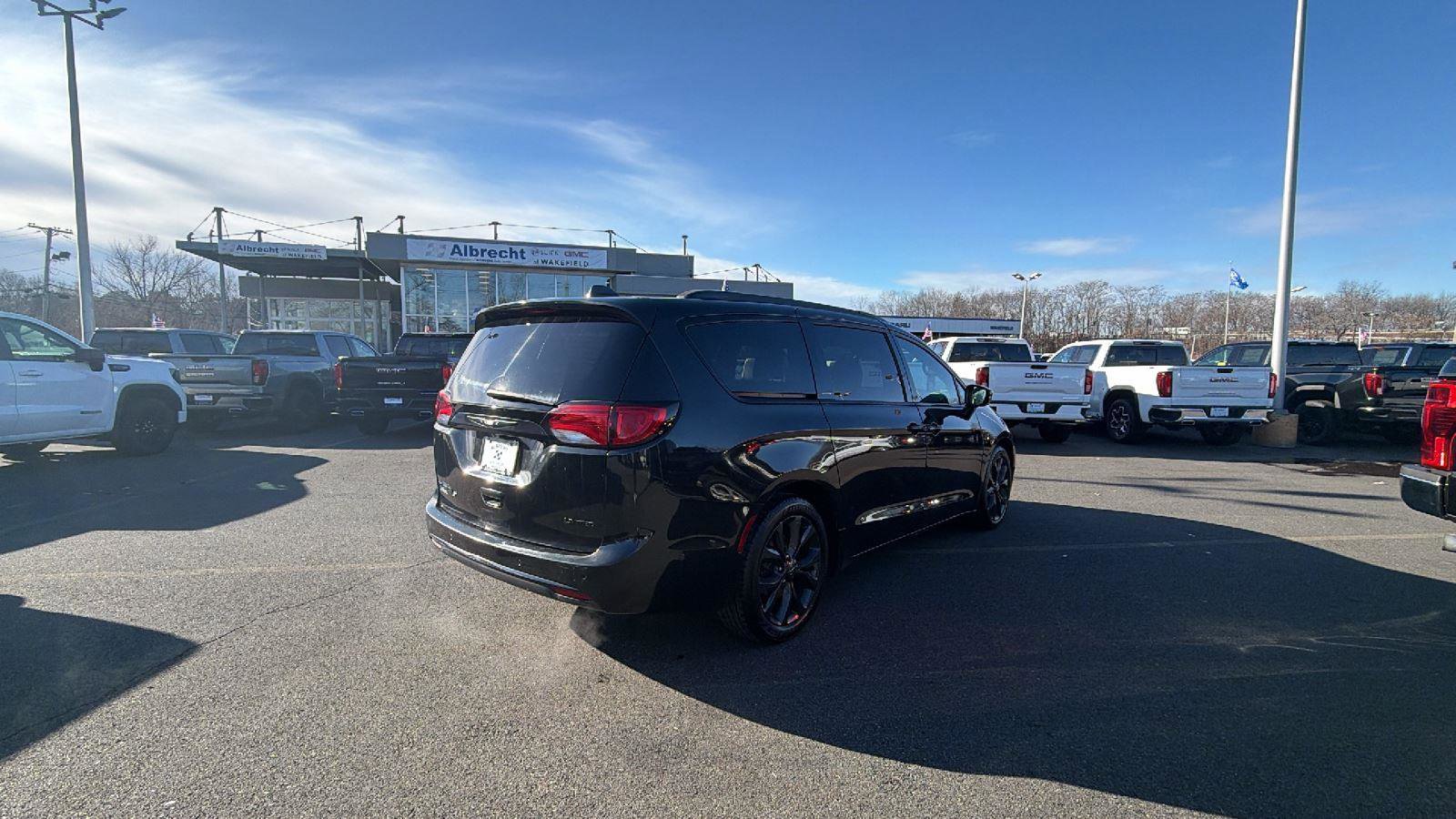 Used 2019 Chrysler Pacifica Limited w/ Advanced Safetytec Group image 7