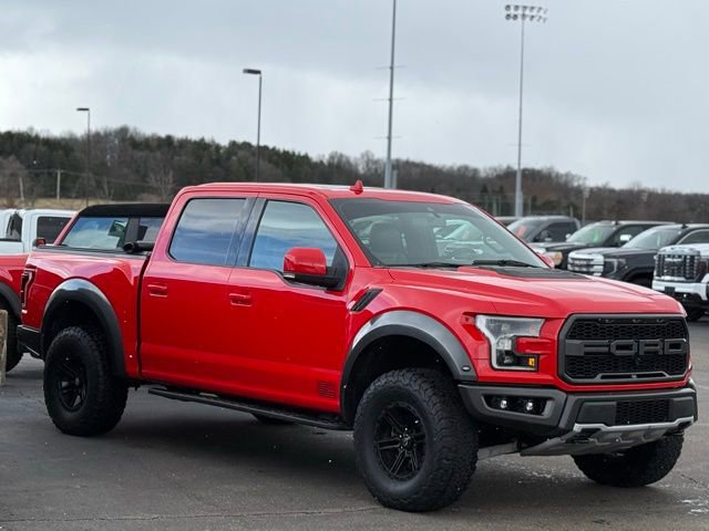 Used 2019 Ford F150 Raptor w/ Equipment Group 802A Luxury image 46