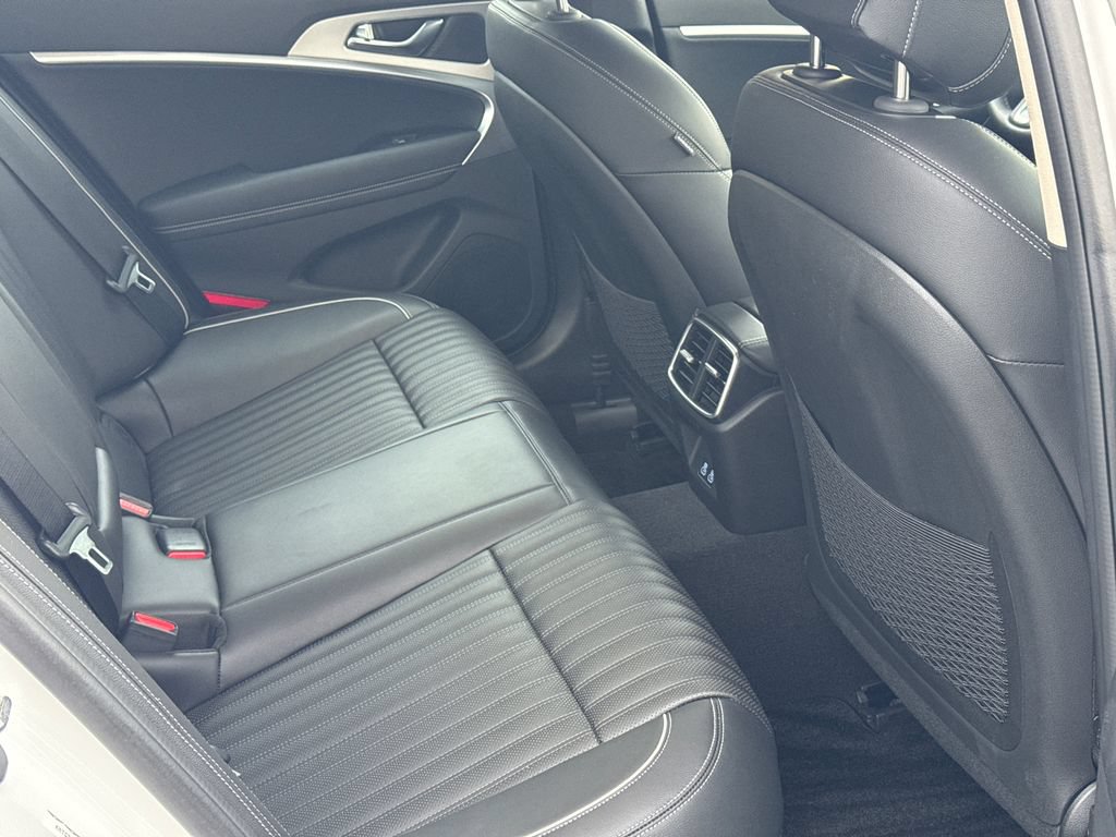 Used 2026 Genesis G70 2.5T Prestige RWD image 18