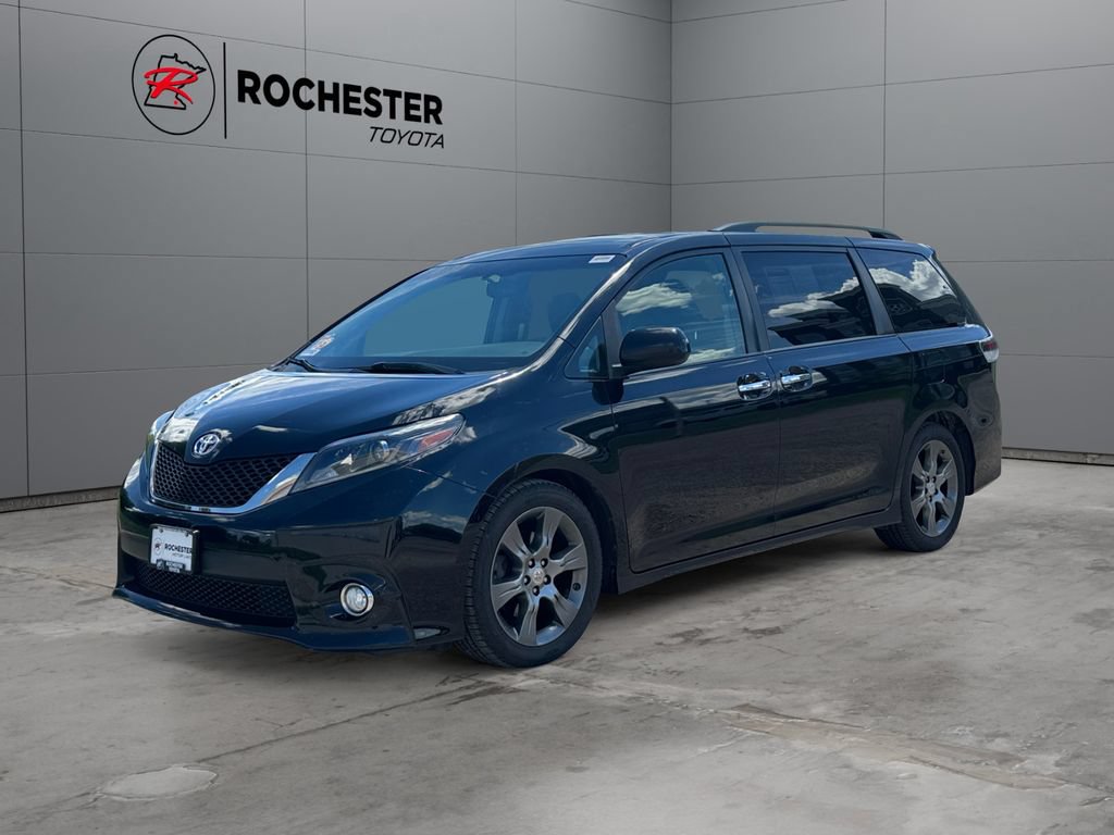 Used 2015 Toyota Sienna SE FWD image 7