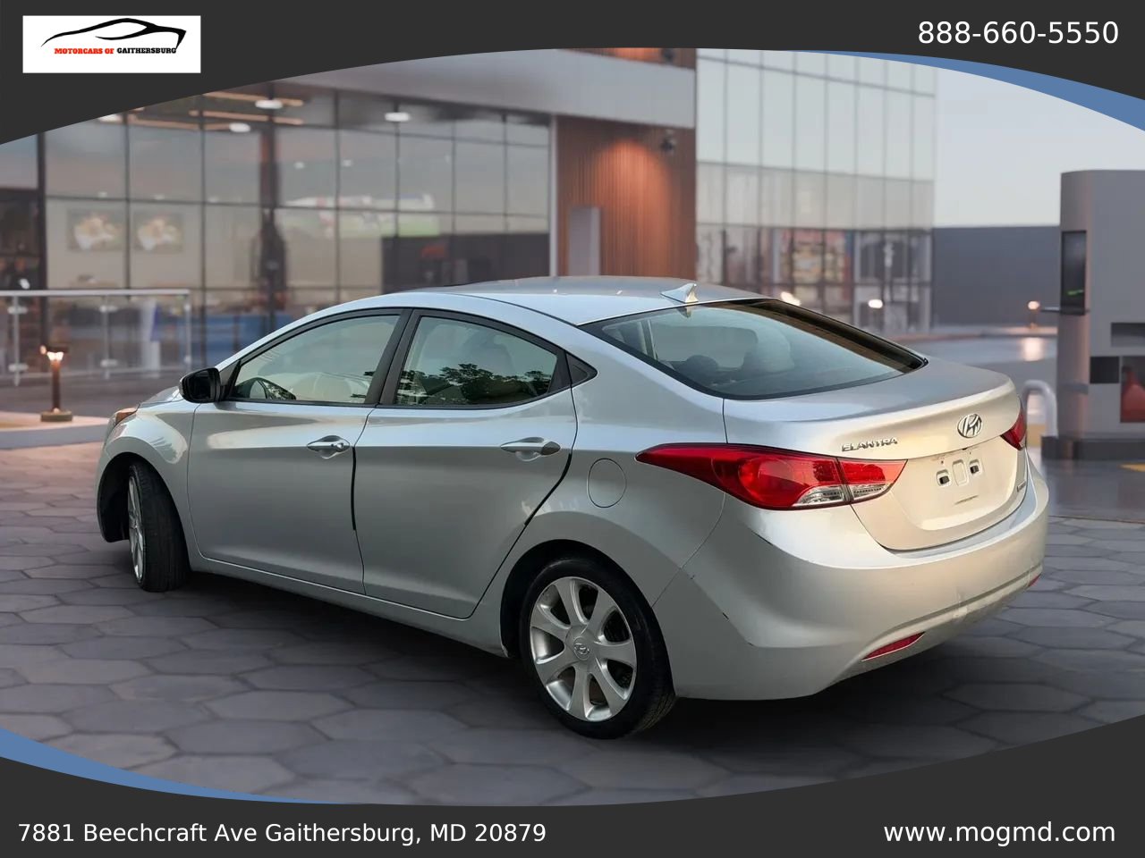 Used 2012 Hyundai Elantra Limited w/ Technology Pkg 5 FWD image 2