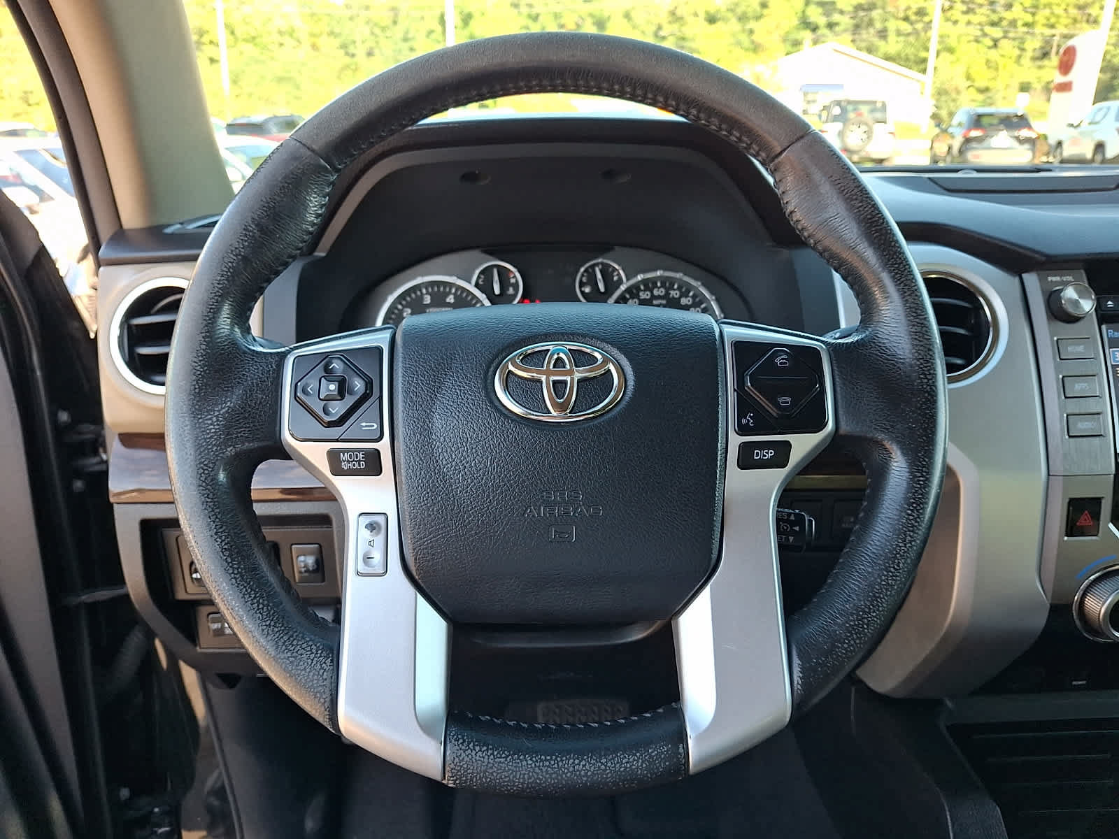 Used 2015 Toyota Tundra Limited w/ Limited Premium Package RWD image 22