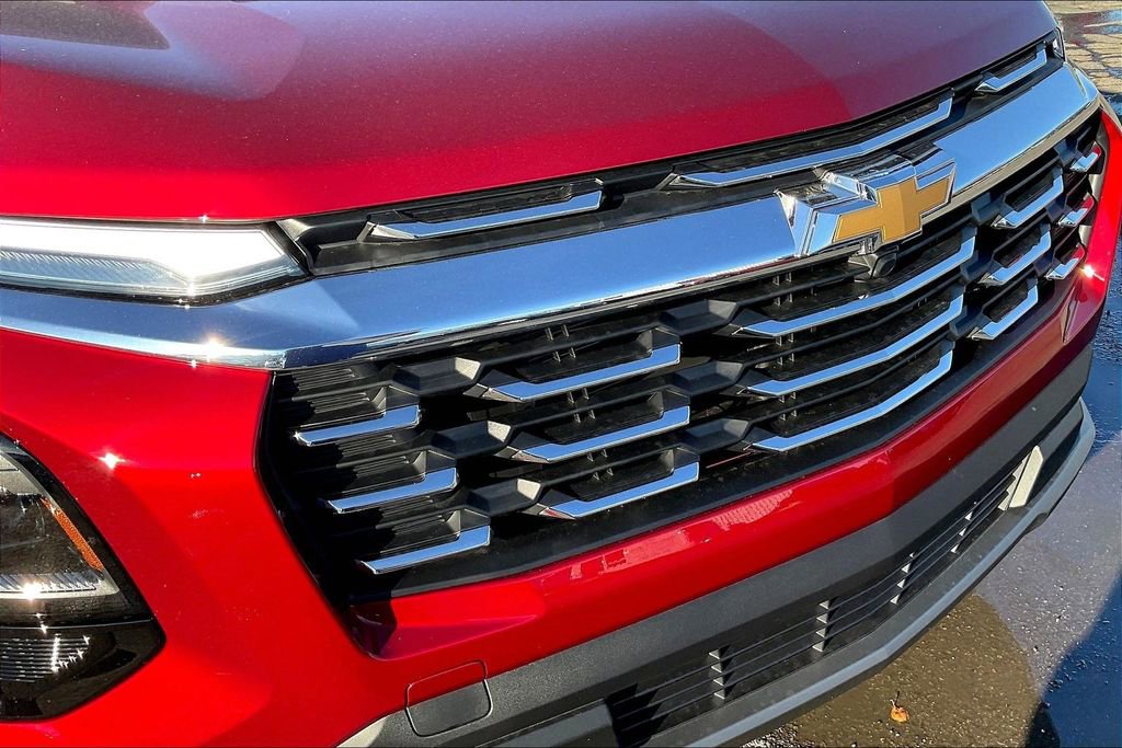 New 2026 Chevrolet Equinox LT w/ Convenience Package II FWD image 16