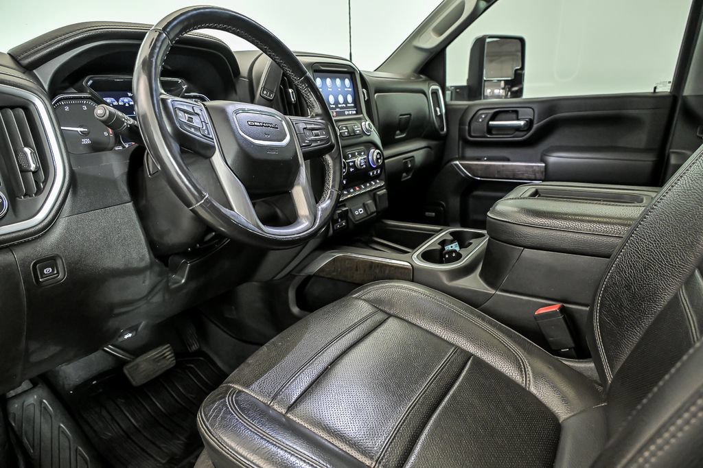 Used 2022 GMC Sierra 3500 Denali AWD/4WD image 12