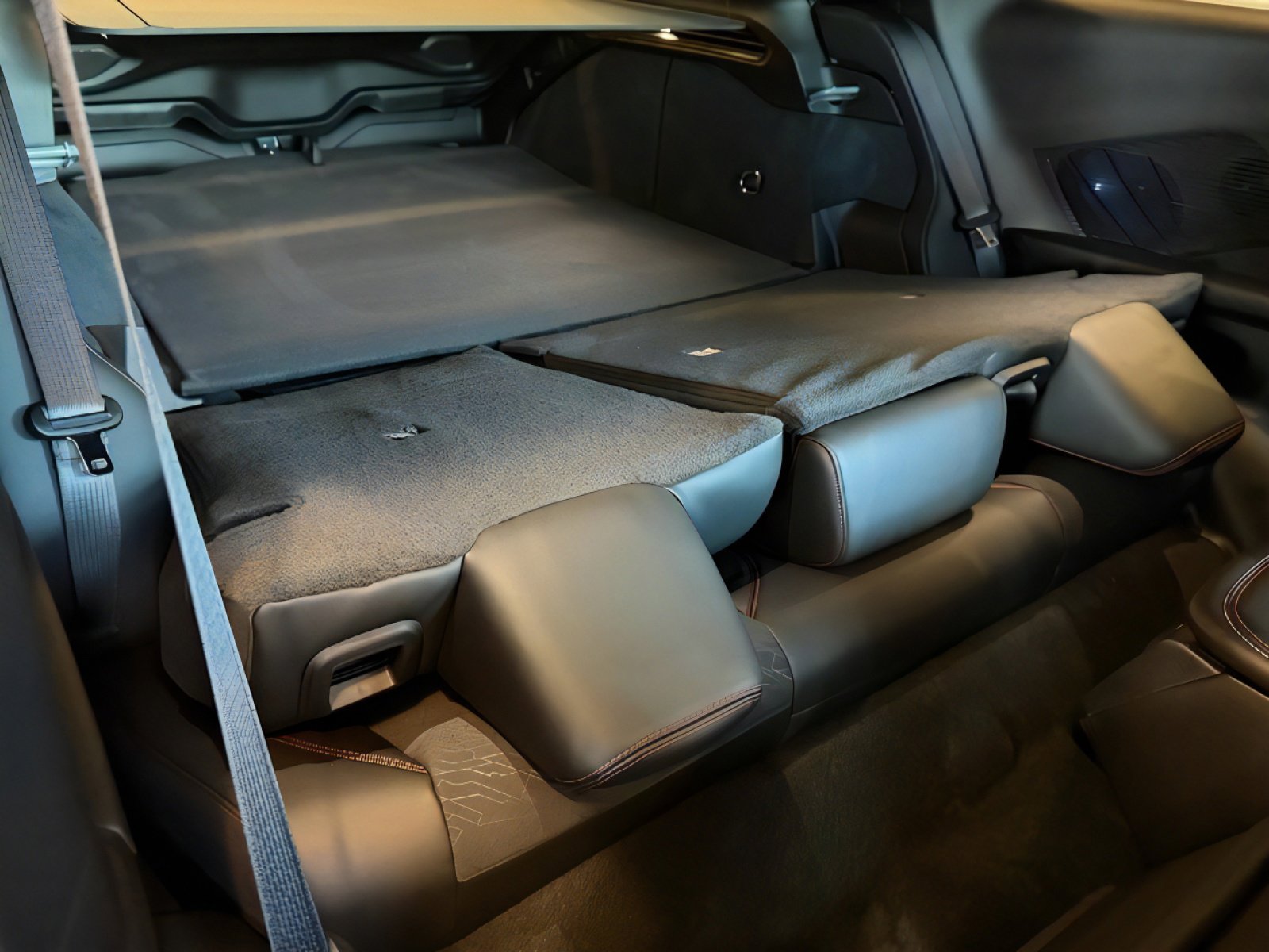 New 2026 Dodge Charger Scat Pack w/ Blacktop Package image 13