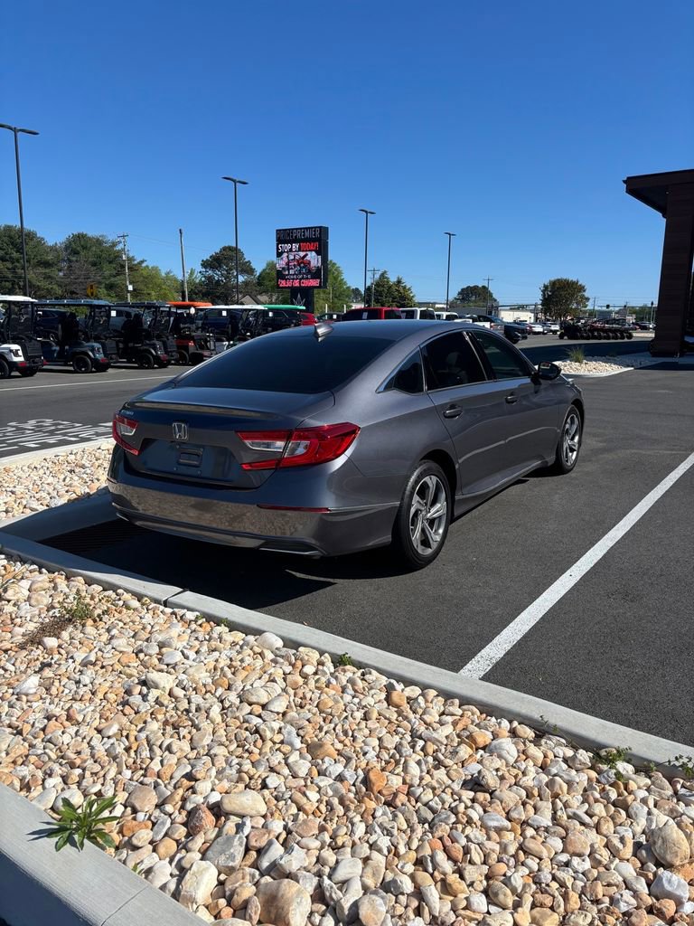 Used 2018 Honda Accord EX image 7