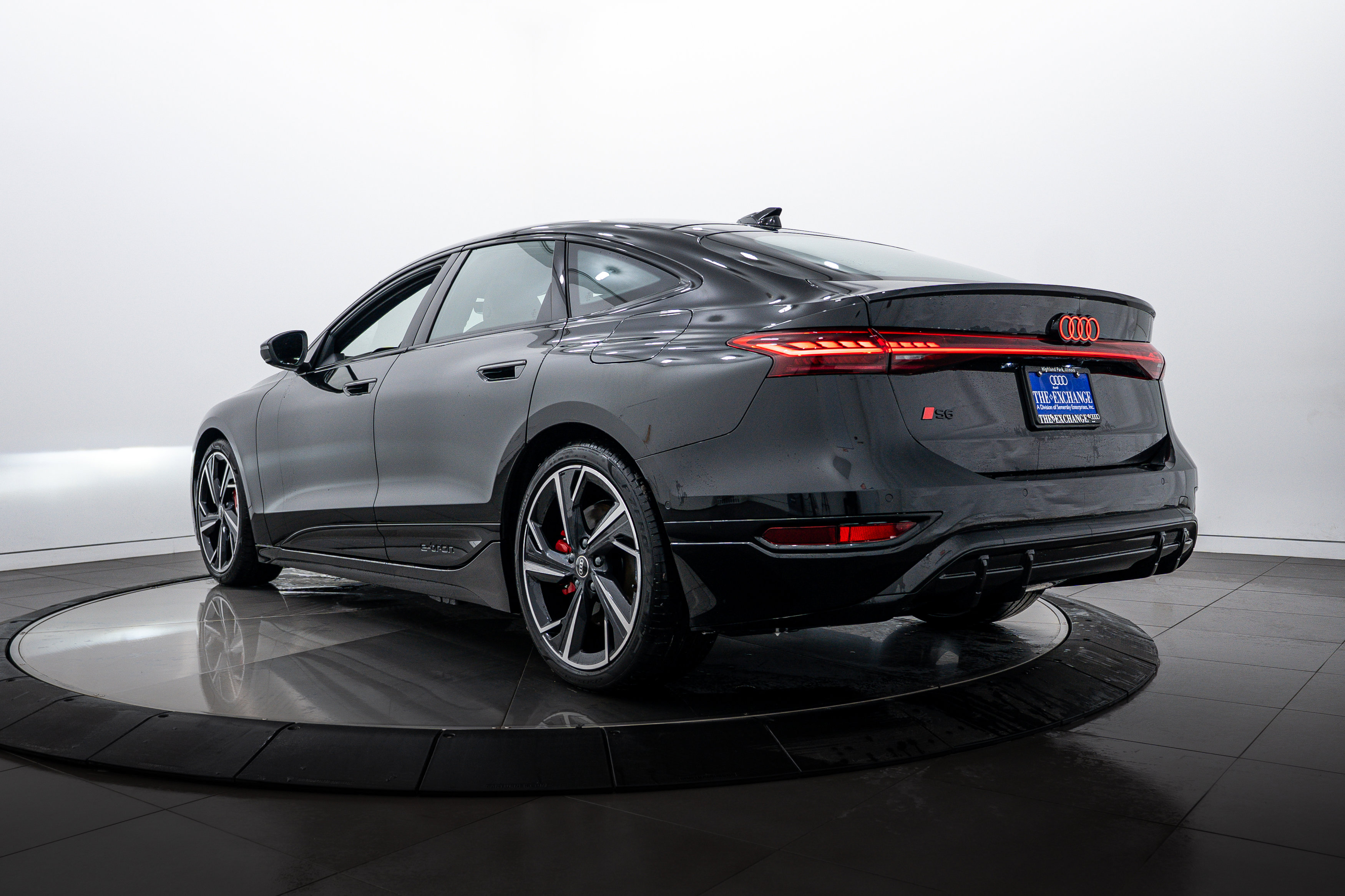 New 2025 Audi S6 e-tron Premium Plus image 5