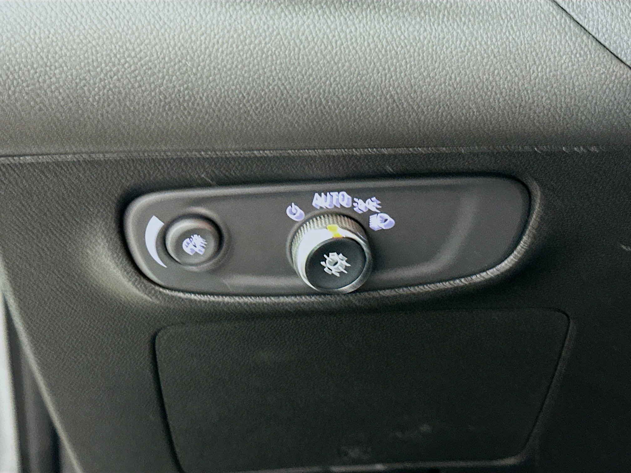 Used 2025 Buick Encore GX Preferred image 16